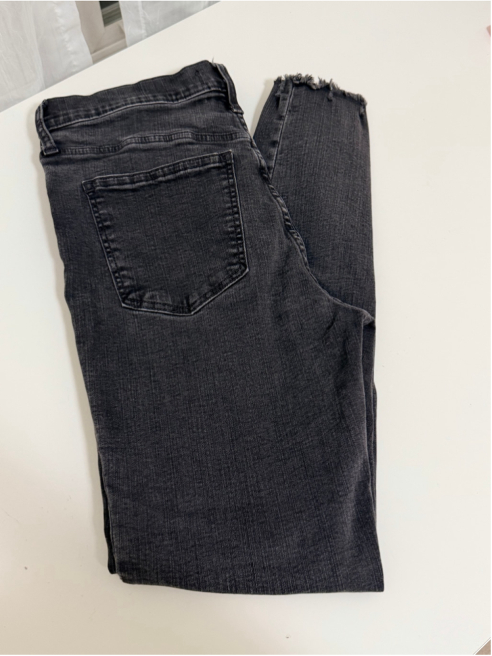 Madewell 9” Mid-Rise Skinny Jeans Berkeley Black Button Front Raw Hem 29